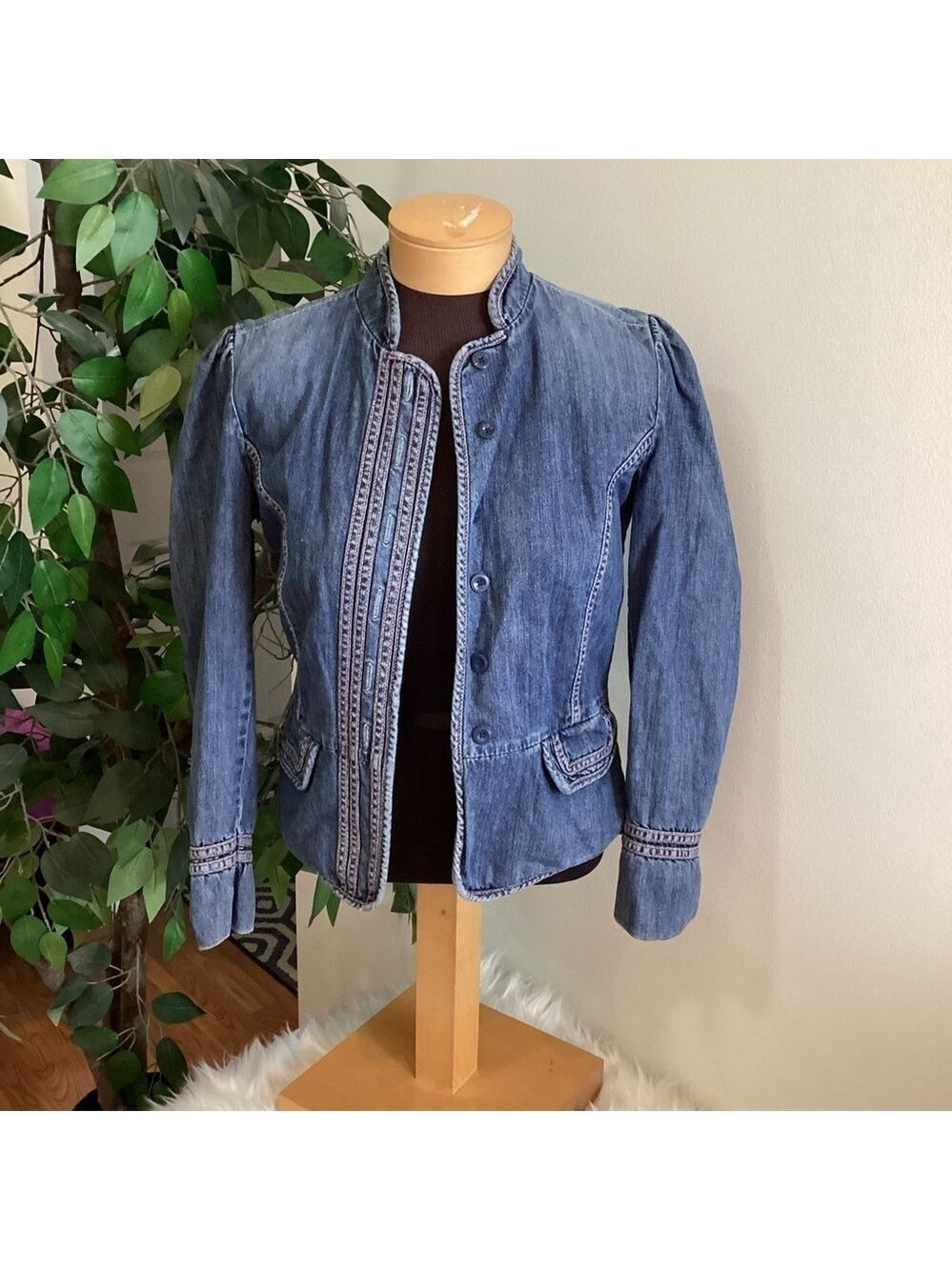 Gap Woman’s size 8 Jean Jacket with crochet lace panel in the back front…